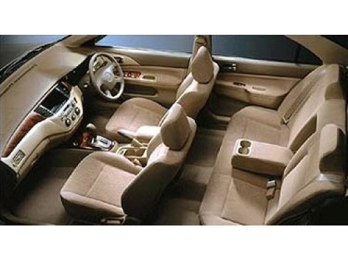Характеристики автомобиля Mitsubishi Lancer Cedia 1.5 Extra (05.2001 - 01.2003): фото, вместимость, скорость, двигатель, топливо, масса, отзывы