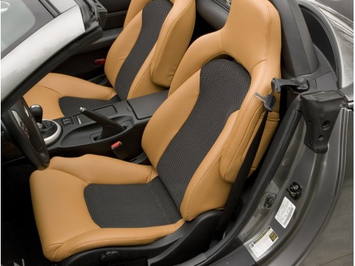 Характеристики автомобиля Nissan 350Z 3.5 MT Roadster (01.2007 - 08.2009): фото, вместимость, скорость, двигатель, топливо, масса, отзывы