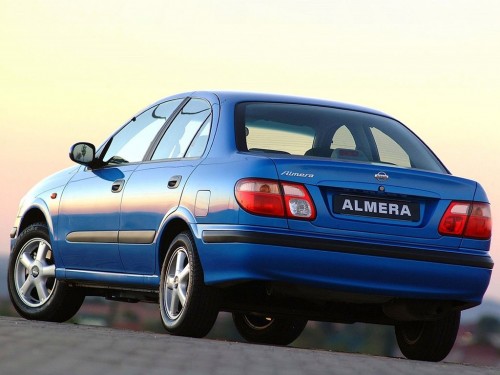 Характеристики автомобиля Nissan Almera 1.8 MT Люкс (02.2000 - 10.2002): фото, вместимость, скорость, двигатель, топливо, масса, отзывы