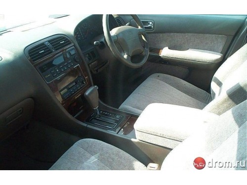 Характеристики автомобиля Nissan Cedric 2.5 Gran Turismo FOUR (06.1997 - 05.1999): фото, вместимость, скорость, двигатель, топливо, масса, отзывы