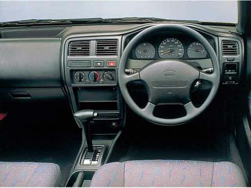 Характеристики автомобиля Nissan Pulsar 1.8 Serie GTi (01.1995 - 08.1997): фото, вместимость, скорость, двигатель, топливо, масса, отзывы