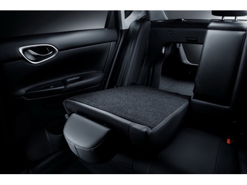 Характеристики автомобиля Nissan Sentra 1.6 MT Comfort (08.2014 - 10.2017): фото, вместимость, скорость, двигатель, топливо, масса, отзывы