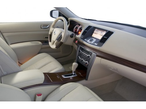 Характеристики автомобиля Nissan Teana 2.5 CVT Premium+ SV (05.2013 - 02.2014): фото, вместимость, скорость, двигатель, топливо, масса, отзывы