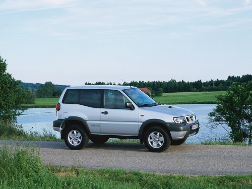 Характеристики автомобиля Nissan Terrano II 2.7 TD AT Luxury 3dr (03.1999 - 11.2006): фото, вместимость, скорость, двигатель, топливо, масса, отзывы
