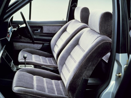 Характеристики автомобиля Nissan Volkswagen Santana 1.8 Li (05.1985 - 12.1986): фото, вместимость, скорость, двигатель, топливо, масса, отзывы