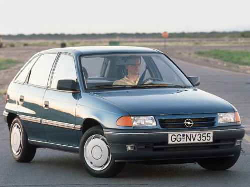 Характеристики автомобиля Opel Astra 1.7TD MT GL (08.1991 - 05.1994): фото, вместимость, скорость, двигатель, топливо, масса, отзывы