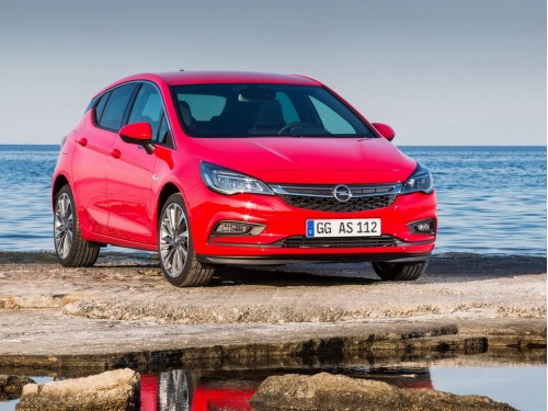 Характеристики автомобиля Opel Astra 1.0 Turbo MT Edition (07.2017 - 06.2018): фото, вместимость, скорость, двигатель, топливо, масса, отзывы