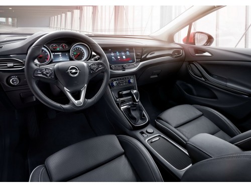Характеристики автомобиля Opel Astra 1.0 Turbo MT Edition (07.2017 - 06.2018): фото, вместимость, скорость, двигатель, топливо, масса, отзывы