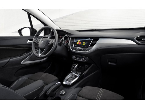 Характеристики автомобиля Opel Crossland 1.2 Turbo AT Edition (03.2021 - 04.2022): фото, вместимость, скорость, двигатель, топливо, масса, отзывы
