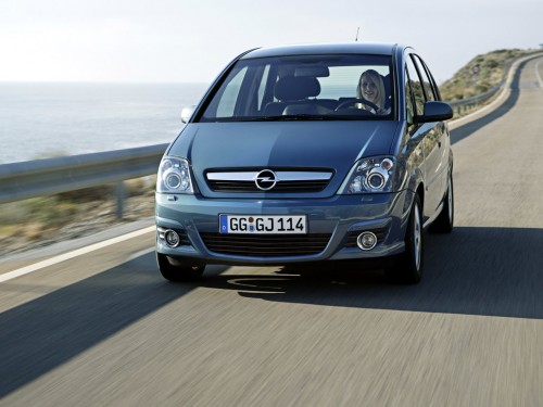 Характеристики автомобиля Opel Meriva 1.6 Twinport Easytronic Cosmo (07.2006 - 01.2009): фото, вместимость, скорость, двигатель, топливо, масса, отзывы