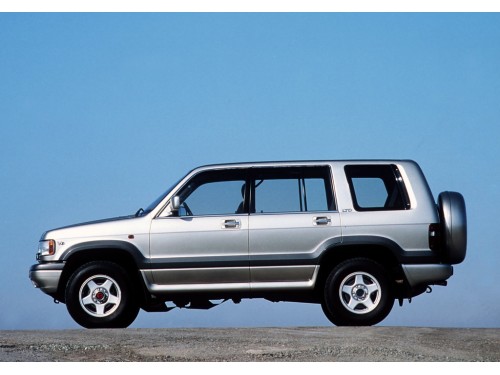 Характеристики автомобиля Opel Monterey 3.2 AT (03.1992 - 08.1998): фото, вместимость, скорость, двигатель, топливо, масса, отзывы