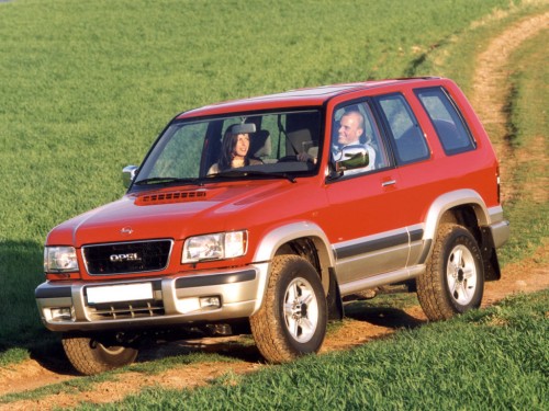 Характеристики автомобиля Opel Monterey 3.5 AT RS (07.1998 - 04.1999): фото, вместимость, скорость, двигатель, топливо, масса, отзывы