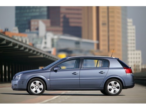 Характеристики автомобиля Opel Signum 1.9 CDTI AT Elegance (02.2003 - 08.2005): фото, вместимость, скорость, двигатель, топливо, масса, отзывы