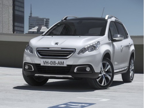 Характеристики автомобиля Peugeot 2008 1.2 MT Access (02.2014 - 12.2014): фото, вместимость, скорость, двигатель, топливо, масса, отзывы