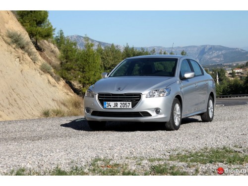 Характеристики автомобиля Peugeot 301 1.2 MT Active (01.2015 - 12.2015): фото, вместимость, скорость, двигатель, топливо, масса, отзывы