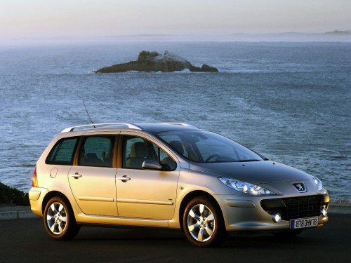 Характеристики автомобиля Peugeot 307 1.6 MT Oxygo (05.2005 - 12.2008): фото, вместимость, скорость, двигатель, топливо, масса, отзывы