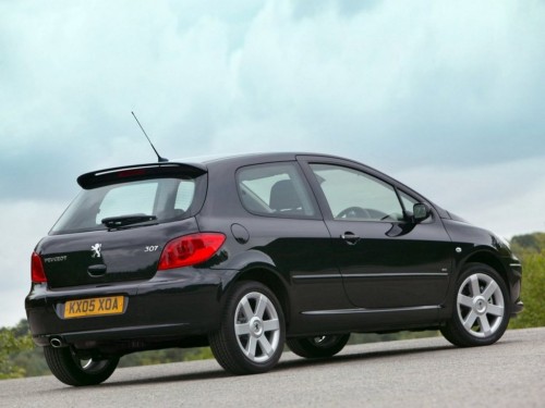 Характеристики автомобиля Peugeot 307 1.6 MT S 3 doors (06.2005 - 09.2007): фото, вместимость, скорость, двигатель, топливо, масса, отзывы