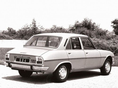 Характеристики автомобиля Peugeot 504 1.8 MT GR-SR (03.1979 - 09.1983): фото, вместимость, скорость, двигатель, топливо, масса, отзывы