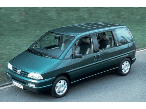 Характеристики автомобиля Peugeot 806 2.0 MT ST (06.1994 - 09.1998): фото, вместимость, скорость, двигатель, топливо, масса, отзывы