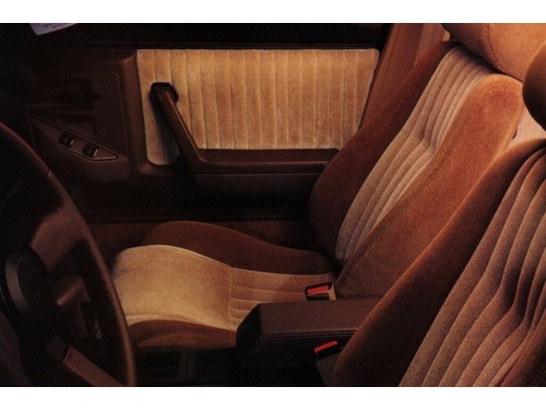 Характеристики автомобиля Pontiac 6000 2.8 AT 6000 LE (10.1985 - 09.1988): фото, вместимость, скорость, двигатель, топливо, масса, отзывы