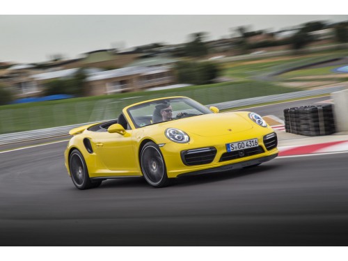 Характеристики автомобиля Porsche 911 3.4 MT Carrera Cabriolet (03.2012 - 12.2015): фото, вместимость, скорость, двигатель, топливо, масса, отзывы