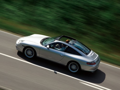 Характеристики автомобиля Porsche 911 3.7 MT Carrera Targa (01.2002 - 05.2004): фото, вместимость, скорость, двигатель, топливо, масса, отзывы