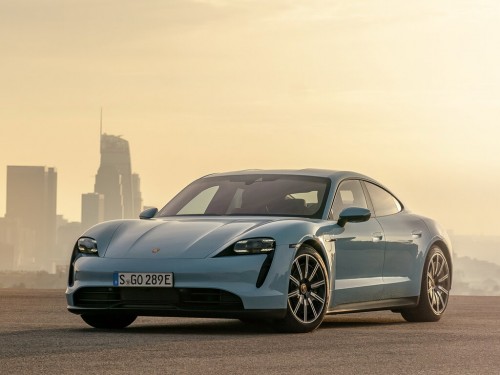 Характеристики автомобиля Porsche Taycan 79.2 kWh (02.2021 - н.в.): фото, вместимость, скорость, двигатель, топливо, масса, отзывы