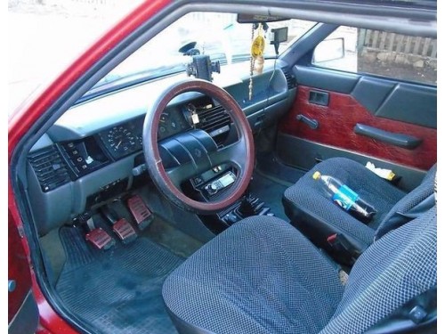 Характеристики автомобиля Renault 11 1.4 AT Automatic (10.1986 - 12.1988): фото, вместимость, скорость, двигатель, топливо, масса, отзывы