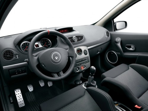 Характеристики автомобиля Renault Clio 1.2 16V MT Authentique (09.2005 - 11.2008): фото, вместимость, скорость, двигатель, топливо, масса, отзывы