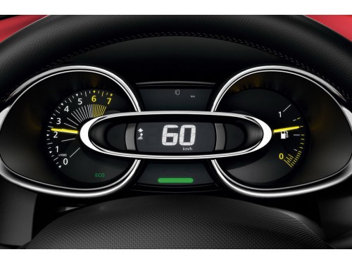 Характеристики автомобиля Renault Clio 0.9 ENERGY TCe 90 MT Intens (01.2016 - 08.2016): фото, вместимость, скорость, двигатель, топливо, масса, отзывы