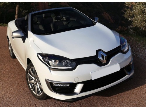 Характеристики автомобиля Renault Megane 1.2 TCe MT Dynamique (03.2014 - н.в.): фото, вместимость, скорость, двигатель, топливо, масса, отзывы