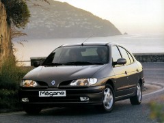 Renault Megane 1.4 MT (03.1995 - 02.1999)