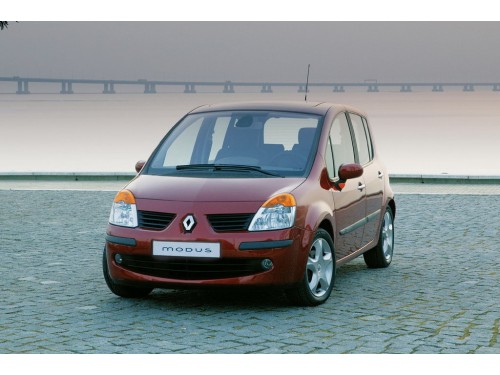 Характеристики автомобиля Renault Modus 1.2 16V TCe MT Dynamique (04.2007 - 03.2008): фото, вместимость, скорость, двигатель, топливо, масса, отзывы