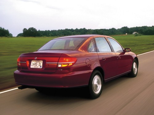 Характеристики автомобиля Saturn L-Series 2.2 MT L200 (05.2000 - 03.2002): фото, вместимость, скорость, двигатель, топливо, масса, отзывы