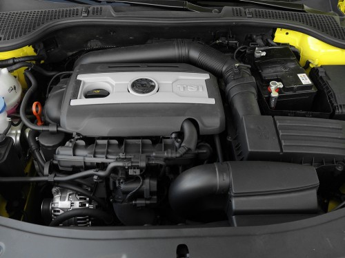 Характеристики автомобиля Skoda Octavia 1.2 TSI DSG Active (02.2010 - 04.2013): фото, вместимость, скорость, двигатель, топливо, масса, отзывы