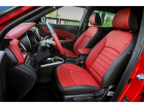 Характеристики автомобиля SsangYong Tivoli 1.6 AT Comfort XLV (01.2017 - 01.2021): фото, вместимость, скорость, двигатель, топливо, масса, отзывы