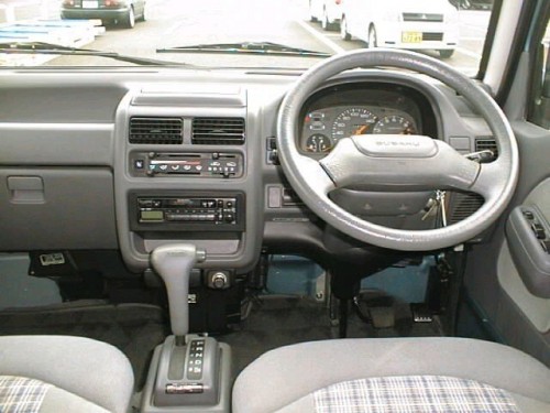 Характеристики автомобиля Subaru Sambar 660 SDX High Roof (10.1995 - 08.1996): фото, вместимость, скорость, двигатель, топливо, масса, отзывы