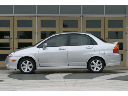 Характеристики автомобиля Suzuki Aerio 2.3 AT Aerio (09.2004 - 09.2007): фото, вместимость, скорость, двигатель, топливо, масса, отзывы