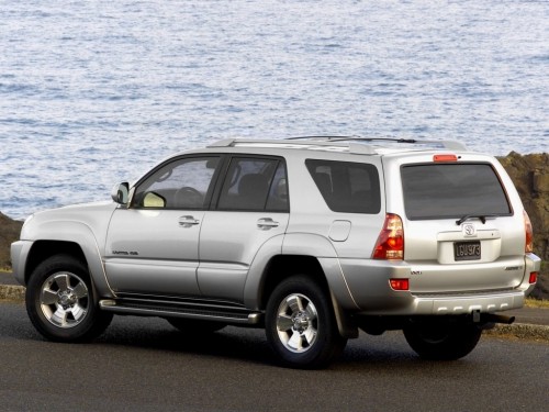 Характеристики автомобиля Toyota 4Runner 4.7 AT 4WD Limited (01.2005 - 07.2005): фото, вместимость, скорость, двигатель, топливо, масса, отзывы