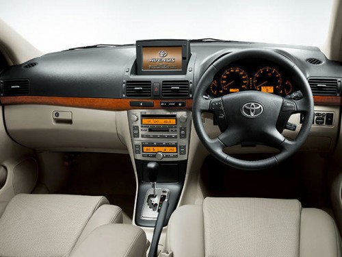 Характеристики автомобиля Toyota Avensis 2.0 Xi (07.2006 - 02.2010): фото, вместимость, скорость, двигатель, топливо, масса, отзывы