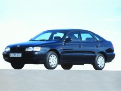 Toyota Carina E 1.8 MT GLi (04.1996 - 11.1997)