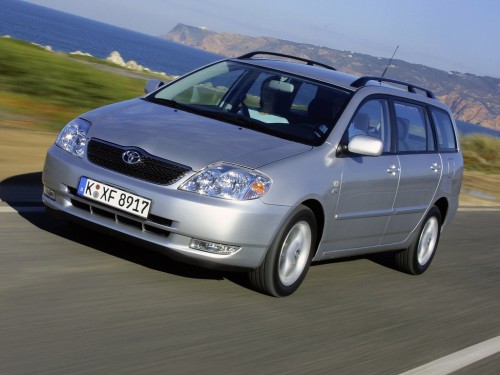 Характеристики автомобиля Toyota Corolla 1.6 AT Luna (06.2004 - 02.2007): фото, вместимость, скорость, двигатель, топливо, масса, отзывы