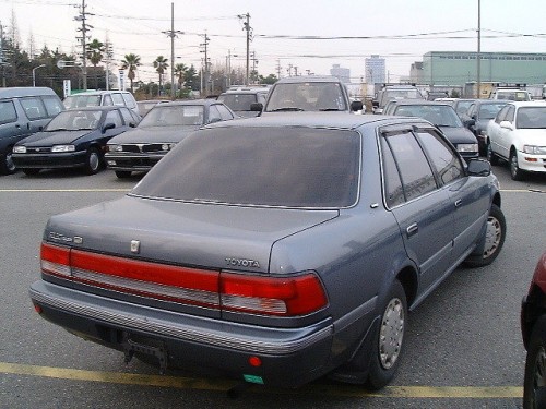 Характеристики автомобиля Toyota Corona 1.5 GX Saloon (06.1991 - 01.1992): фото, вместимость, скорость, двигатель, топливо, масса, отзывы