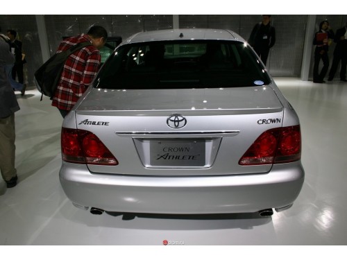Характеристики автомобиля Toyota Crown 2.5 Athlete i-Four premium edition 4WD (04.2007 - 01.2008): фото, вместимость, скорость, двигатель, топливо, масса, отзывы
