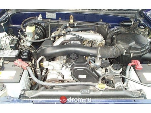 Характеристики автомобиля Toyota Hilux Surf 2.7 SSR-X (08.1997 - 07.1998): фото, вместимость, скорость, двигатель, топливо, масса, отзывы
