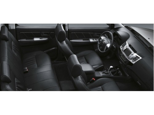 Характеристики автомобиля Toyota Hilux 2.7 MT Single cab (07.2011 - 05.2015): фото, вместимость, скорость, двигатель, топливо, масса, отзывы