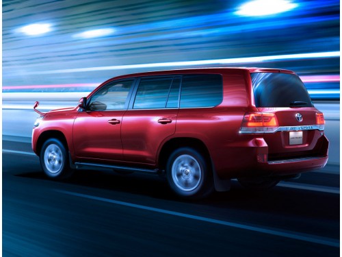 Характеристики автомобиля Toyota Land Cruiser 4.6 AX 4WD (08.2015 - 05.2020): фото, вместимость, скорость, двигатель, топливо, масса, отзывы