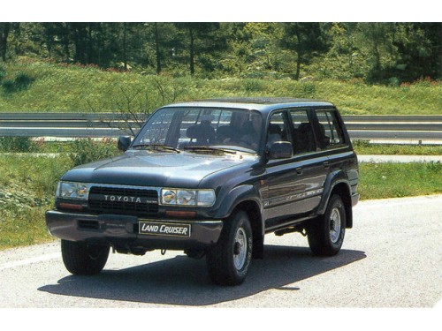 Характеристики автомобиля Toyota Land Cruiser 4.5 MT GX-R (01.1992 - 12.1994): фото, вместимость, скорость, двигатель, топливо, масса, отзывы