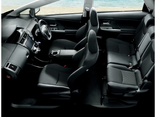 Характеристики автомобиля Toyota Prius Alpha 1.8 G Touring Selection 7 seater (11.2014 - 04.2016): фото, вместимость, скорость, двигатель, топливо, масса, отзывы