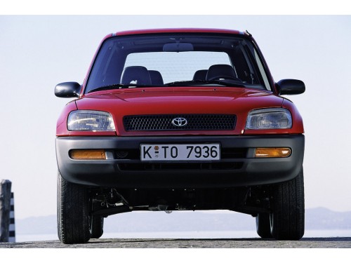 Характеристики автомобиля Toyota RAV4 2.0 MT (08.1994 - 12.1997): фото, вместимость, скорость, двигатель, топливо, масса, отзывы